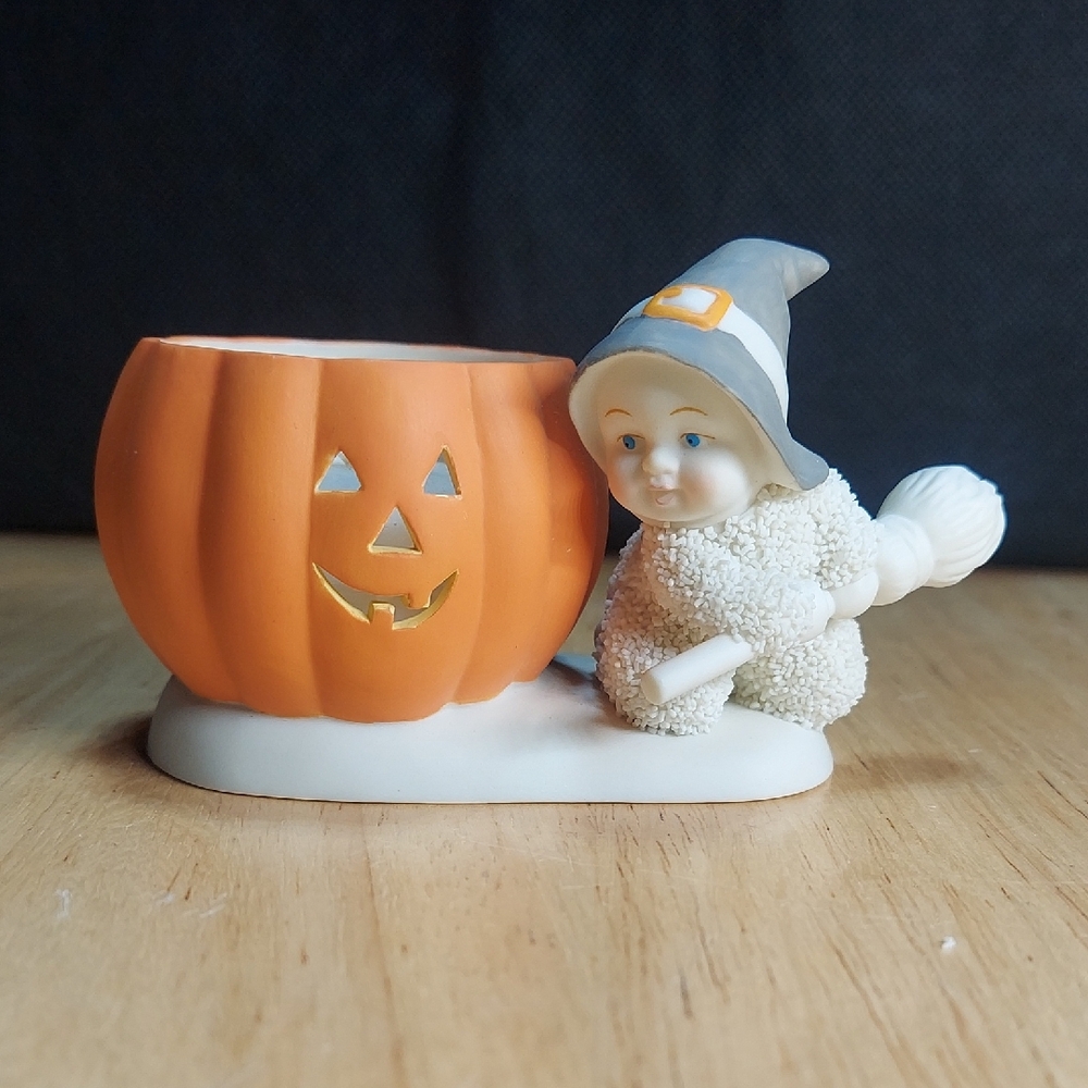 Vintage Department 56 Snowbabies "A Halloween Friend" Figurine/Tea Light Holder